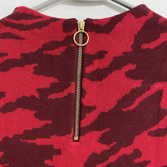 Chico's Sweater Women's 1 Or M 8 Red Maroon Print Pullover Back Zip Cozy NEW - Picture 12 of 14